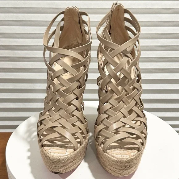 🌺CHRISTIAN LOUBOUTIN🌺 Tramontagne Red Sole Wedge
Sandal Beige Size:38 - Picture 4 of 14